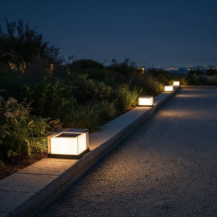 Box Beam Outdoor Light (Solar)